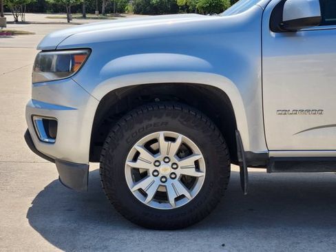 Used 2019 Chevrolet Colorado LT w/ LT Convenience Package RWD image 8