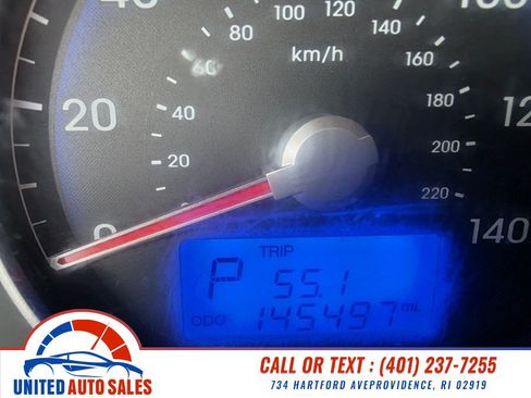 Used 2011 Hyundai Santa Fe GLS AWD/4WD image 18