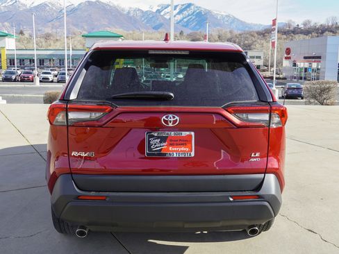 Certified 2025 Toyota RAV4 LE image 7