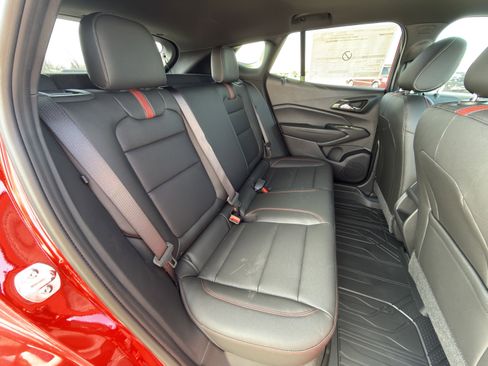 New 2026 Chevrolet Trax RS w/ Sunroof Package image 14