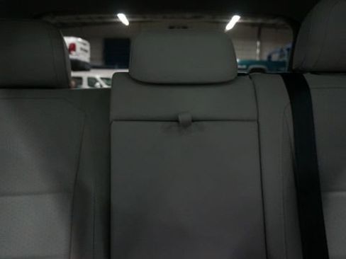 Certified 2021 Volkswagen Tiguan SE w/ Panoramic Sunroof Package image 59