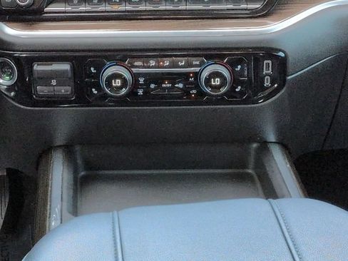 Used 2024 Chevrolet Silverado 2500 LT w/ Safety Package AWD/4WD image 19