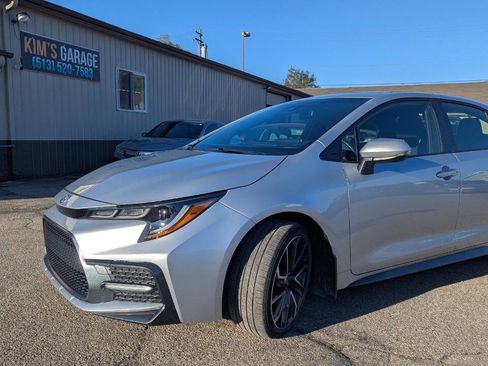 Used 2021 Toyota Corolla SE w/ SE Premium Package image 14