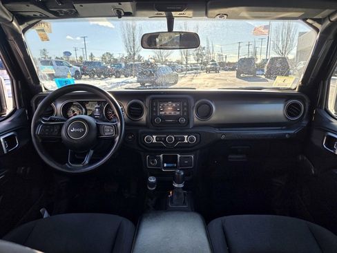 Used 2020 Jeep Wrangler Unlimited Sport image 10