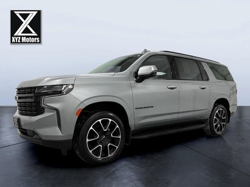 Used 2024 Chevrolet Suburban RST w/ Luxury Package image 2