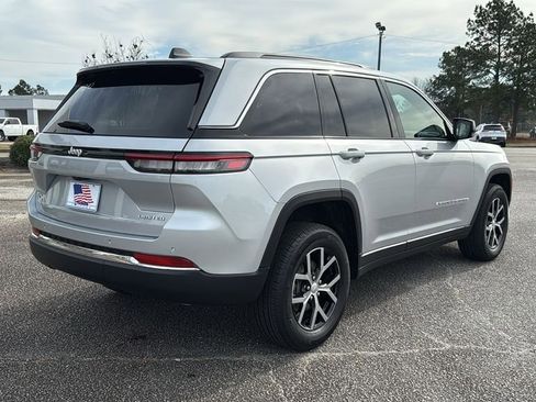 New 2025 Jeep Grand Cherokee Limited image 8