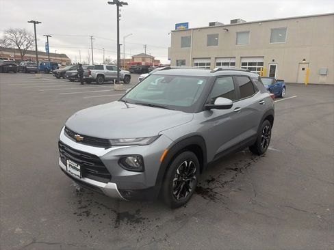 Used 2023 Chevrolet TrailBlazer LT w/ Convenience Package image 1
