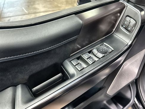 New 2025 Ford F150 Platinum w/ Equipment Group 702A High image 14