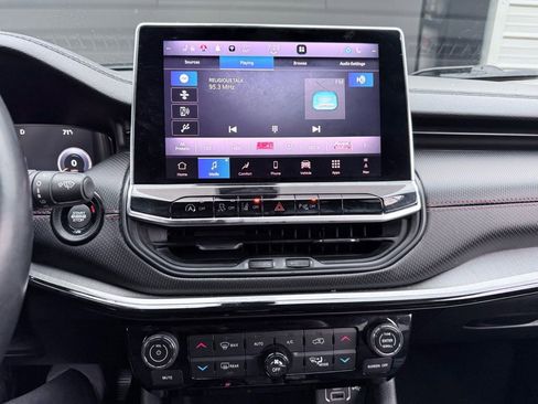 Used 2022 Jeep Compass Trailhawk w/ Trailhawk Elite Group image 19