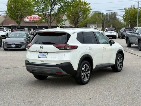 Used 2021 Nissan Rogue SV w/ Premium Package AWD/4WD image 6