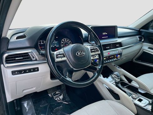 Used 2022 Kia Telluride EX image 9