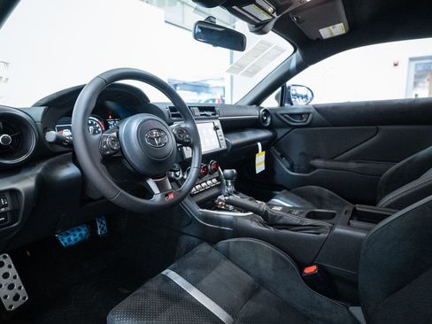 New 2025 Toyota GR86 Premium image 12