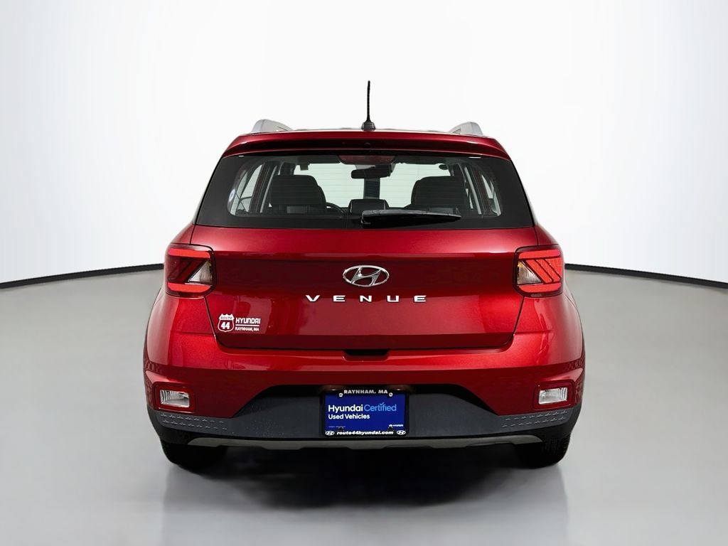 Used 2024 Hyundai Venue Limited FWD image 7