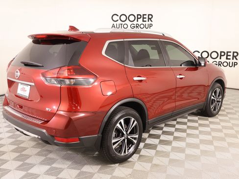 Used 2020 Nissan Rogue SV w/ Premium Package image 20