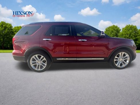 Used 2016 Ford Explorer Limited image 2