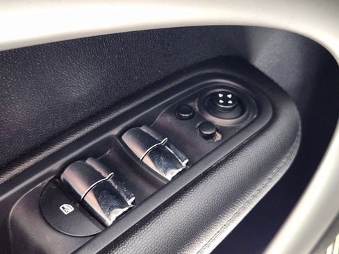 Used 2013 MINI Cooper Countryman image 17