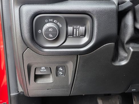 Used 2019 RAM 1500 Laramie w/ Sport Appearance Package image 16