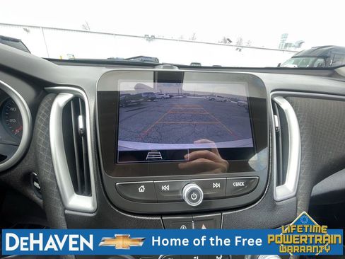 Used 2022 Chevrolet Malibu LT FWD image 13