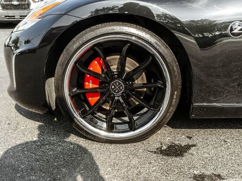 Used 2017 Nissan 370Z Touring Sport RWD image 25