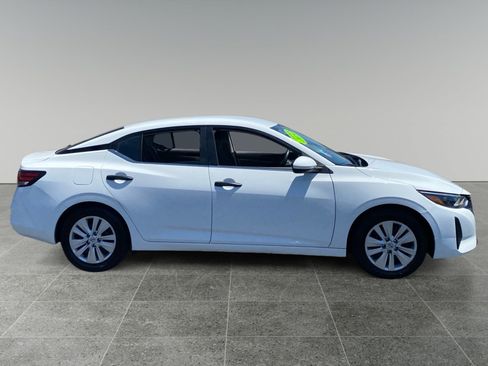 Used 2025 Nissan Sentra S FWD image 6