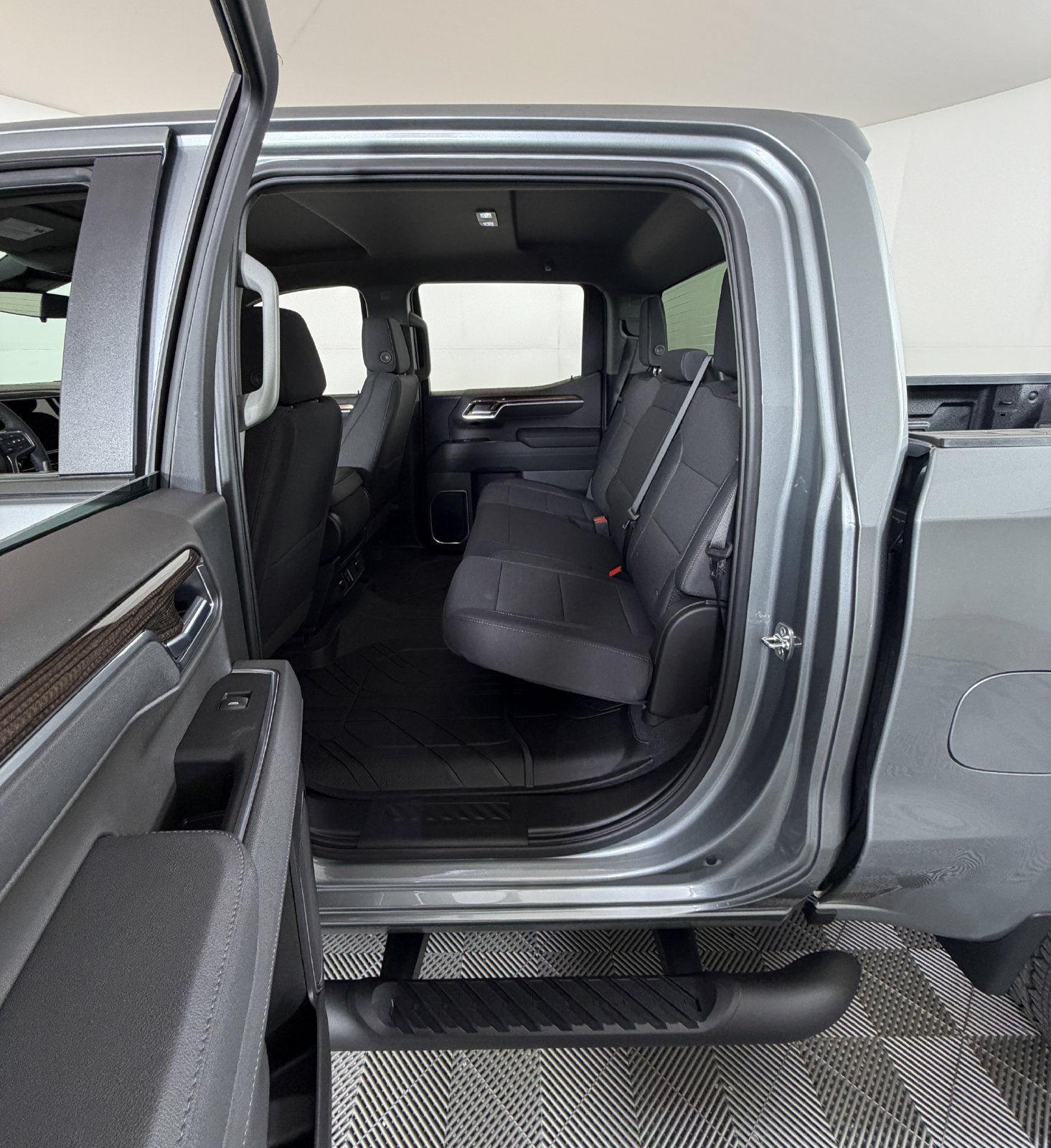 New 2026 Chevrolet Silverado 1500 RST w/ RST Select Package RWD image 7