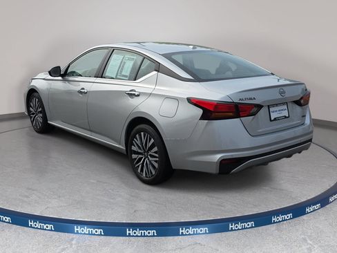Used 2024 Nissan Altima 2.5 SV AWD/4WD image 8