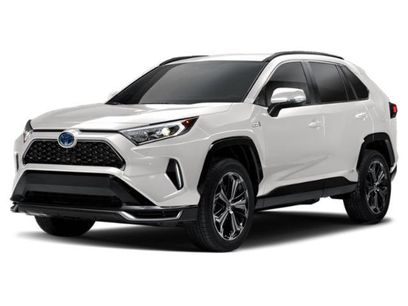 Used 2021 Toyota RAV4 SE w/ Weather & Moonroof Package