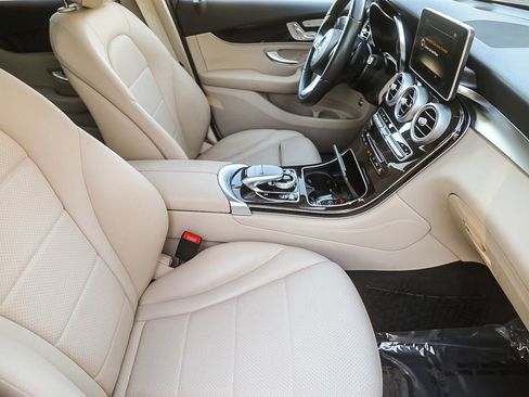 Used 2016 Mercedes-Benz GLC 300 4MATIC image 15