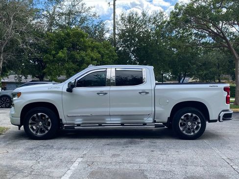 Used 2024 Chevrolet Silverado 1500 High Country AWD/4WD image 6