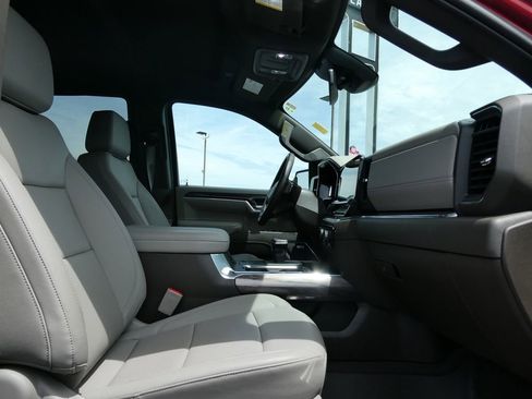 Certified 2025 Chevrolet Silverado 1500 LTZ AWD/4WD image 11