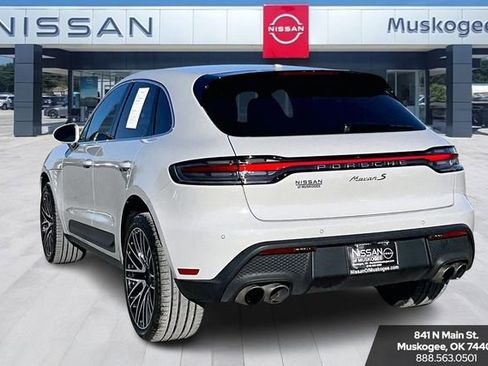 Used 2024 Porsche Macan S image 4