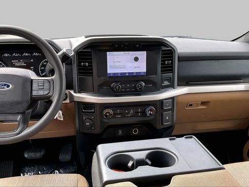 Used 2021 Ford F150 XLT AWD/4WD image 7