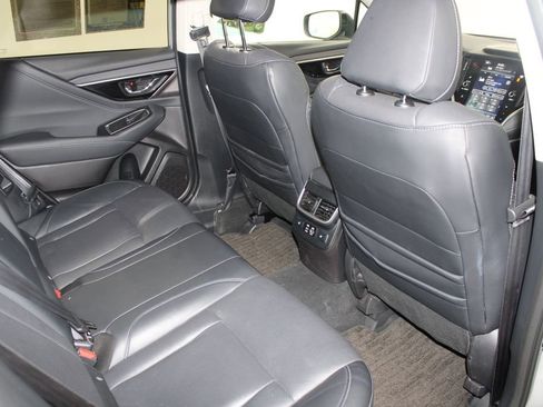 Used 2023 Subaru Outback Limited image 31