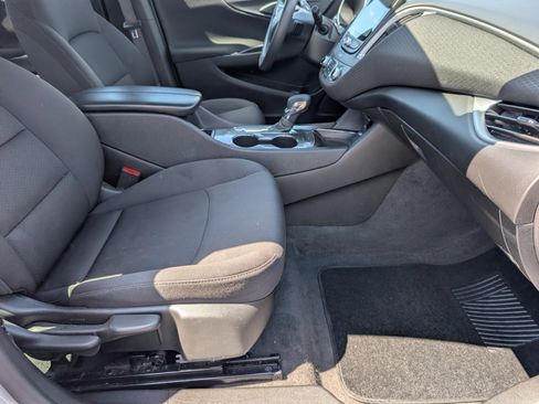 Used 2024 Chevrolet Malibu LT FWD image 27
