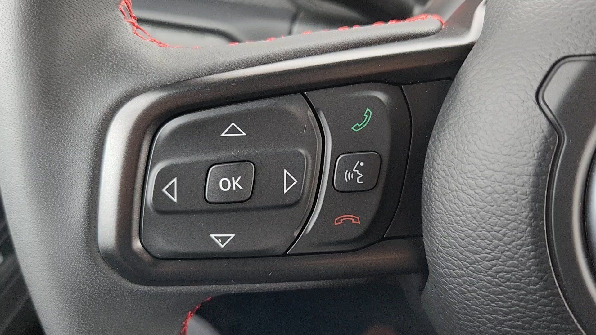 Used 2024 Jeep Wrangler Rubicon AWD/4WD image 12