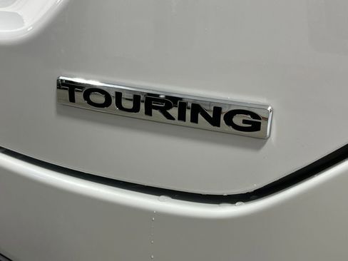 New 2026 Honda Pilot Touring image 11
