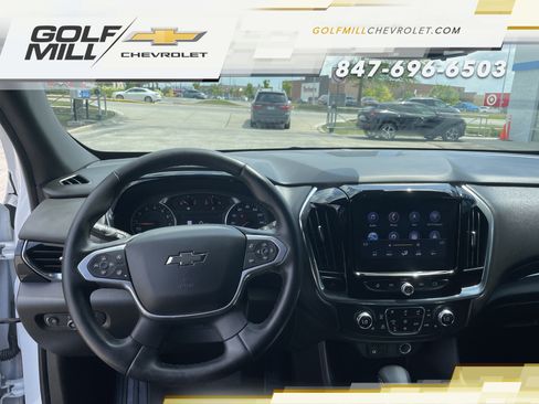 Certified 2023 Chevrolet Traverse RS FWD image 16