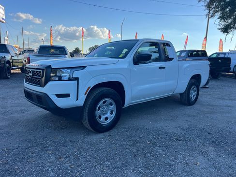 Used 2023 Nissan Frontier S image 7