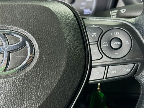Used 2024 Toyota Corolla LE FWD image 13