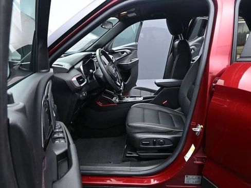 Used 2022 Chevrolet TrailBlazer RS AWD/4WD image 10