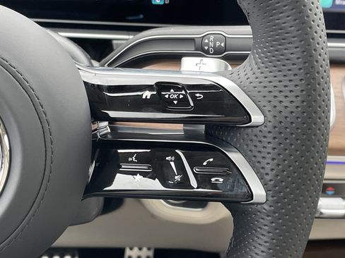 New 2026 Mercedes-Benz GLS 450 GLS 450 4MATIC SUV image 27