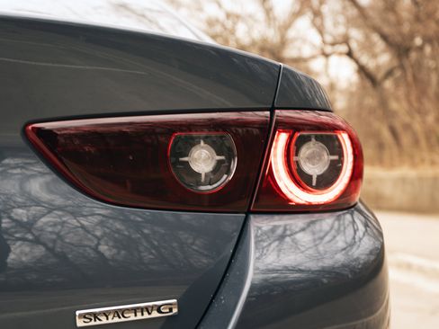 Used 2023 MAZDA MAZDA3 s image 13