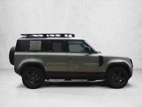 Used 2022 Land Rover Defender 110 SE AWD/4WD image 4