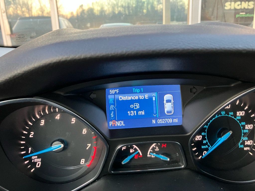 Used 2014 Ford Focus SE FWD image 12