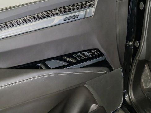 Used 2025 Cadillac Escalade V AWD/4WD image 22