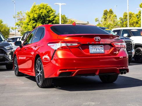 Certified 2020 Toyota Camry SE w/ Convenience Package FWD image 8