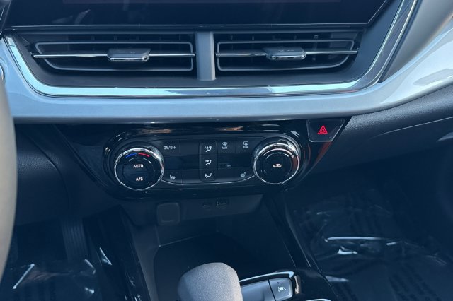 New 2026 Chevrolet Trax LT w/ Driver Confidence Package FWD image 29