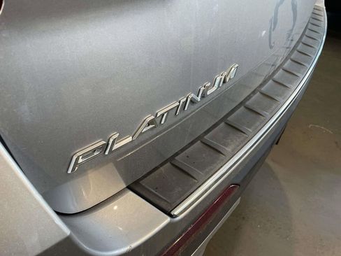 Used 2021 Ford Explorer Platinum w/ Equipment Group 601A AWD/4WD image 8