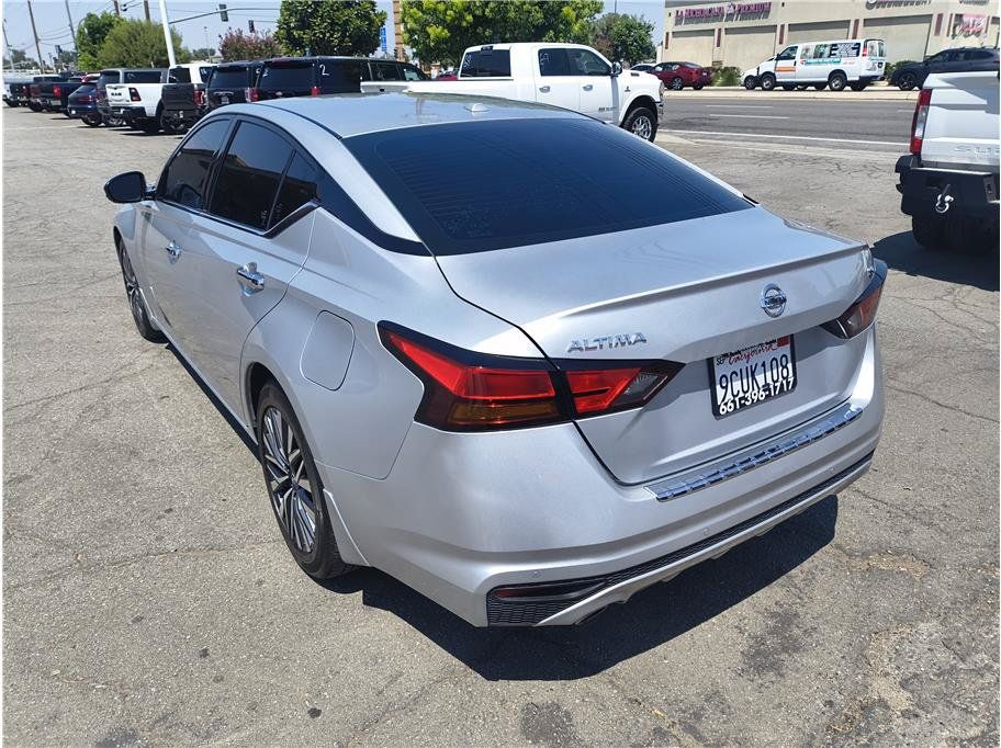 Used 2022 Nissan Altima 2.5 SL FWD image 15