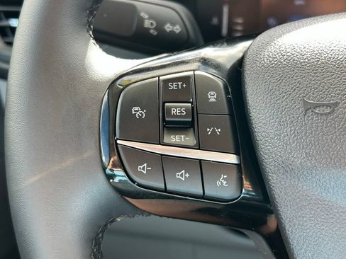 New 2023 Ford Escape SE FWD image 25